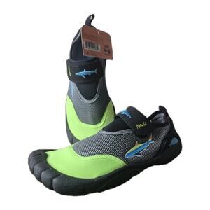 Newtz Boys Water Shoes Size 4 - 5 Shark Theme Neon Vacation Pool Beach UPF 50+